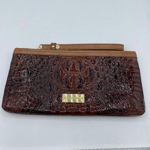 BRAHMIN Glossy KAYLA Melbourne Croc Leather WRISTLET/WALLET/PURSE in PECAN -VGUC